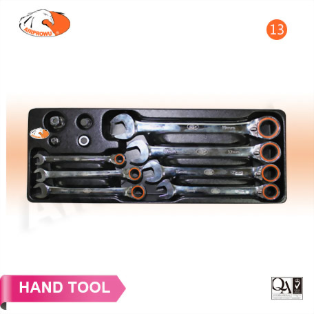 11PCS 72T Reversible Ratchet Wrench & Adapter Set