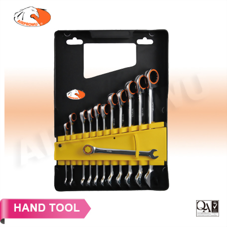 V-Groove& Spline Ratchet Wrench Set