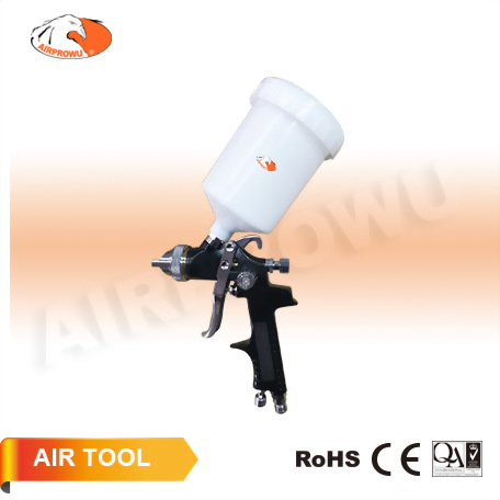 Spray Gun w/600cc POM Cup Spray Gun w/600cc POM Cup