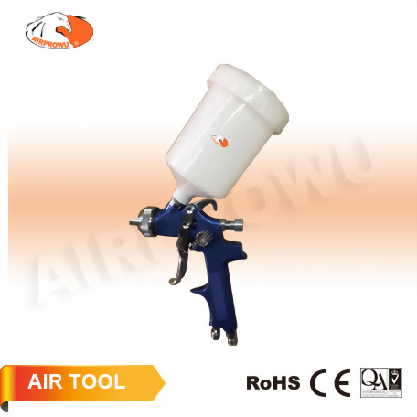 Spray Gun w/600cc POM Cup Spray Gun w/600cc POM Cup