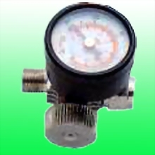 AIR REGULATOR w/160 PSI GAUGE