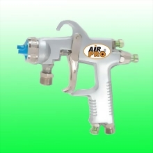 PRESSURE FEED SPRAY GUN