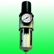 3/8" (1/4") FILTER/REGULATOR FLOW RATE: 2000 L/MIN