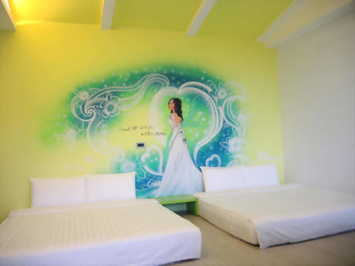 彩霞宿 - 四人房