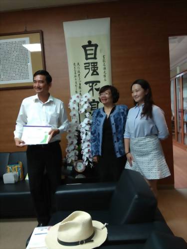 Meeting with President of Long An Province Meeting with President of Long An Province