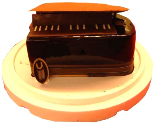 造型蛋糕 | 優仕紳鋼琴蛋糕