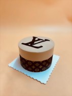 4吋LV字母