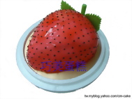 草莓造型蛋糕