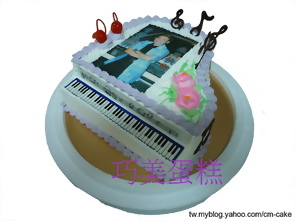 相片+鋼琴造型蛋糕