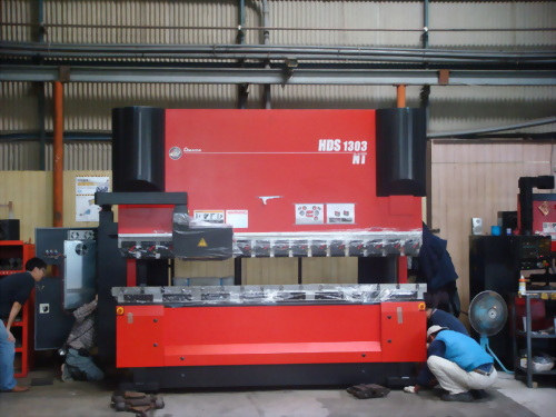 AMADA-HDS3米折床 