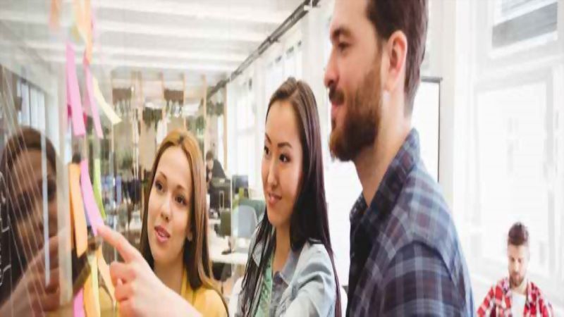 ILAC國際學院( ILAC International College)-商業管理文憑+帶薪實習 (Business Administration Diploma with Co-op)-104週