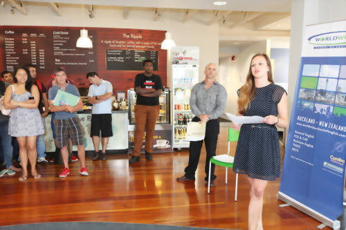 英語課程+培訓課程(免費)+時薪工作(結訓後)