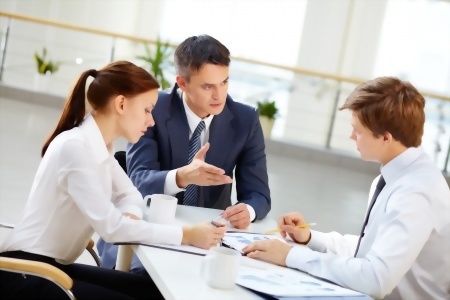 12週(英語或商業英語或托福考試課程)+美國職場專業活動