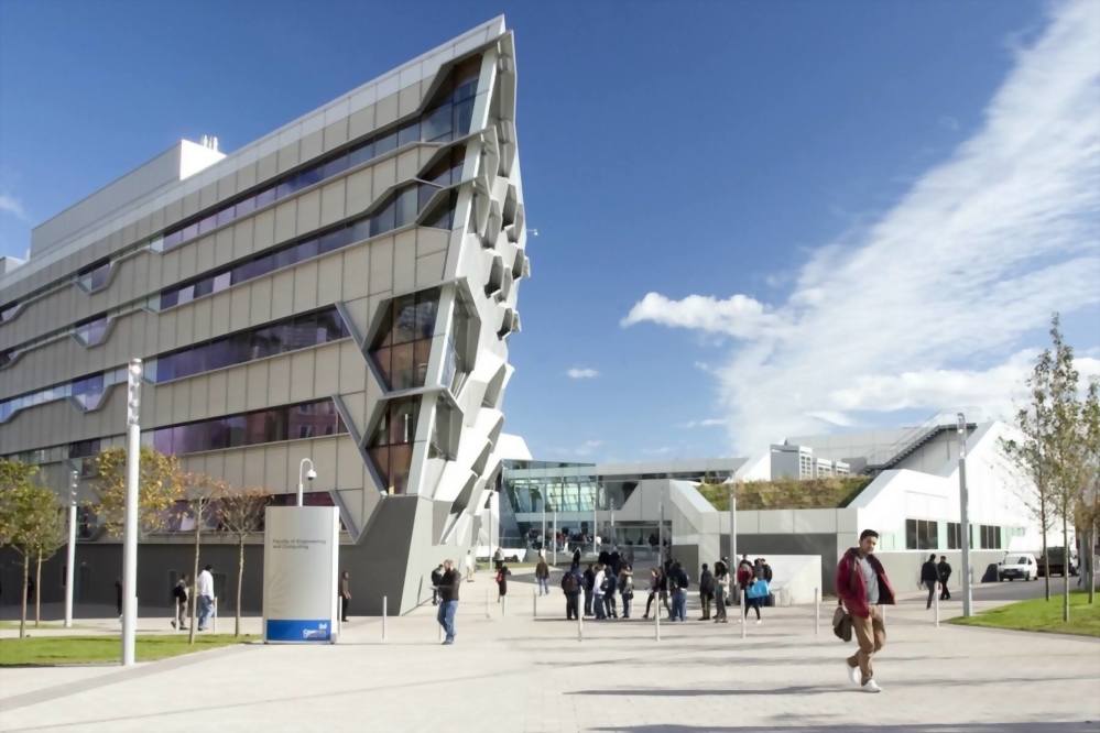 考文垂大學 Coventry University