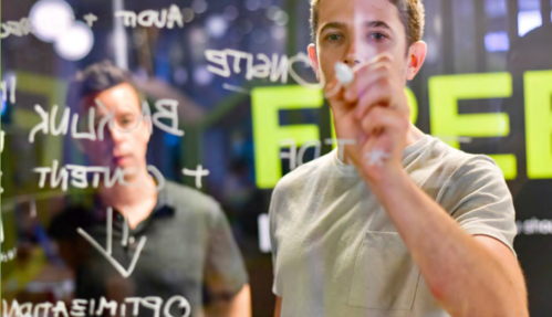 國際商業與管理文憑課程+帶薪實習(Diploma in International Business and Management co-op)-48週