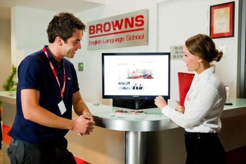 Browns English Language School-Gold Coast-布朗英語學院-黃金海岸校區