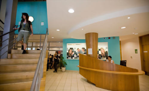 Embassy English-London 大使英語學院-倫敦分校