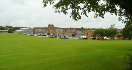 Saint Thomas More School 聖湯瑪斯摩爾男子學校