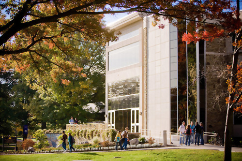 Houghton Academy 霍頓學院