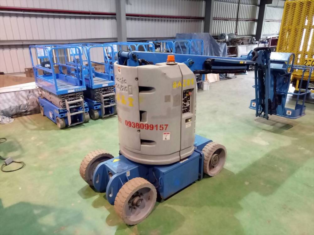 10米-輪式曲臂式高空作業車