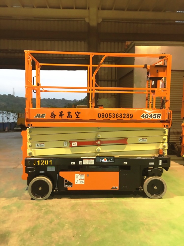 12米-剪刀式高空作業車