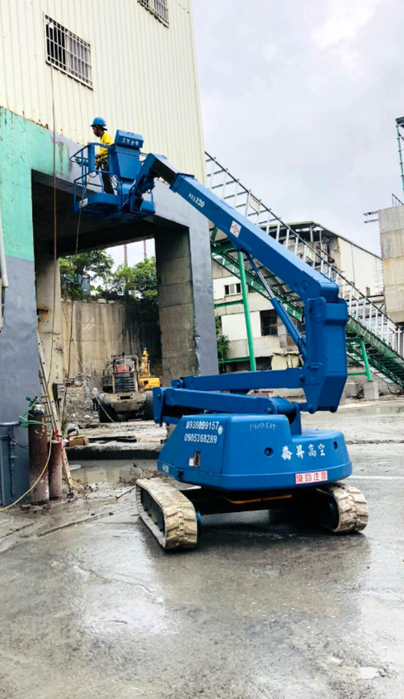 12M - 履帶曲臂式高空作業車