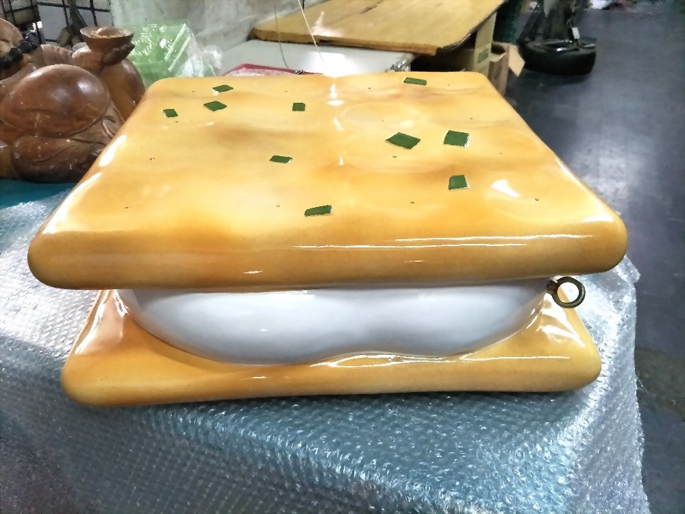 FRP牛軋餅模型 3