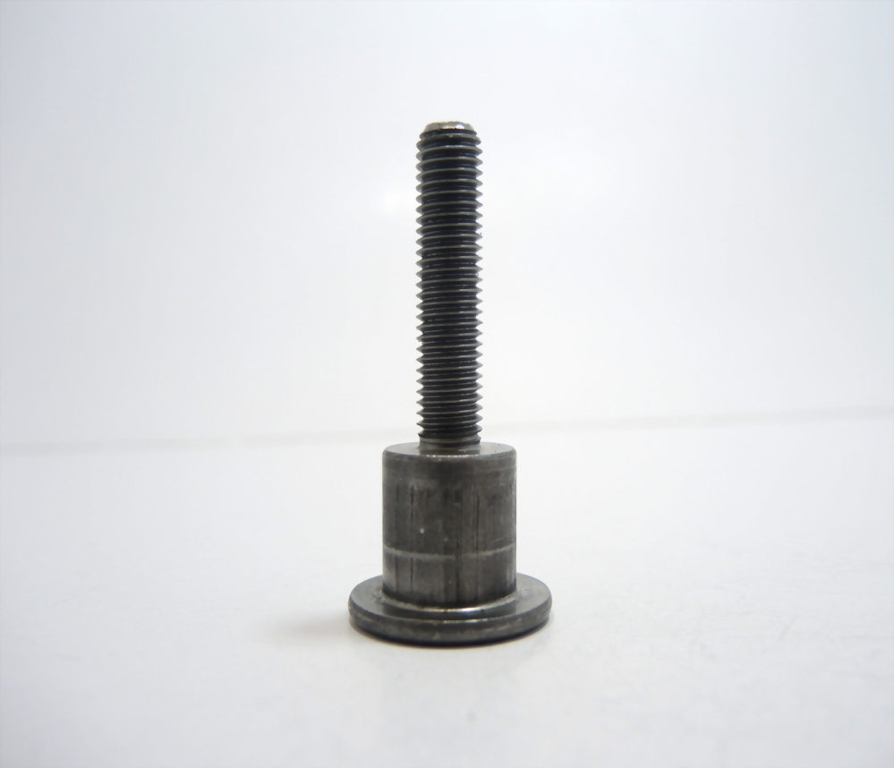 04 Customized Screws