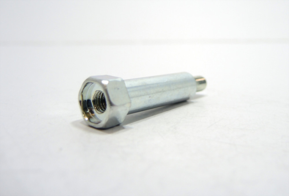 14 Customized Screws