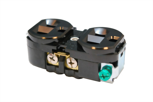 UL 插座 (SWE-09-A8)