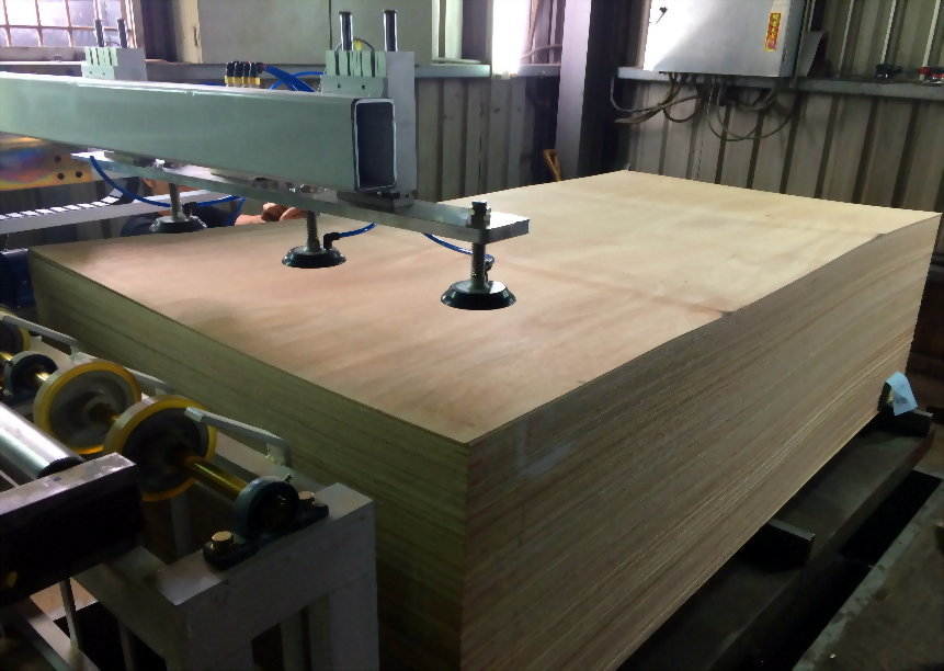 Plywood Feeder-04-CHANG I IN CO.,LTD.