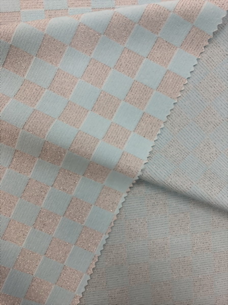 Polyester 86% / Metallic(Lurex) 7.4% / Spandex 6.6%