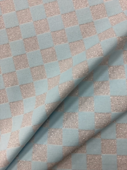 Polyester 86% / Metallic(Lurex) 7.4% / Spandex 6.6%