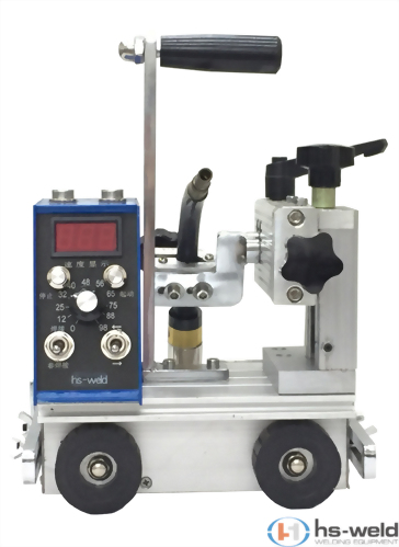 吸磁式自動焊接小車