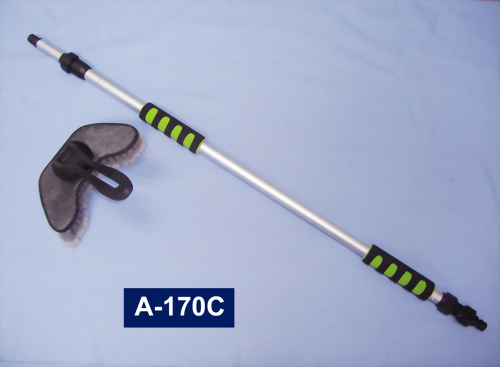 Telescopic Flow-Thru Car Cleaning Brush