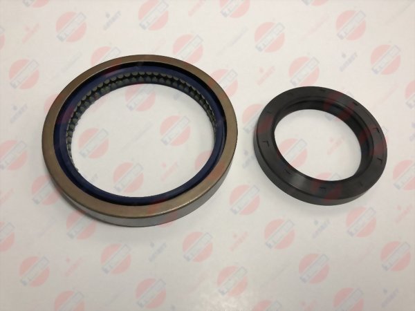 Oil Seal-KOMATSU(6D95) - Tonyco Gaskets