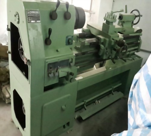 竑和中古傳統車床