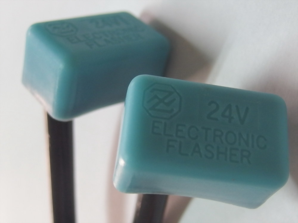 G215-XU - LED Flasher for Machine
