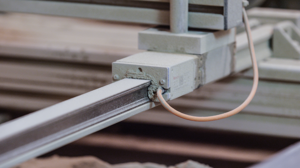 標準法蘭型滾珠滑塊-FNS［R1651］