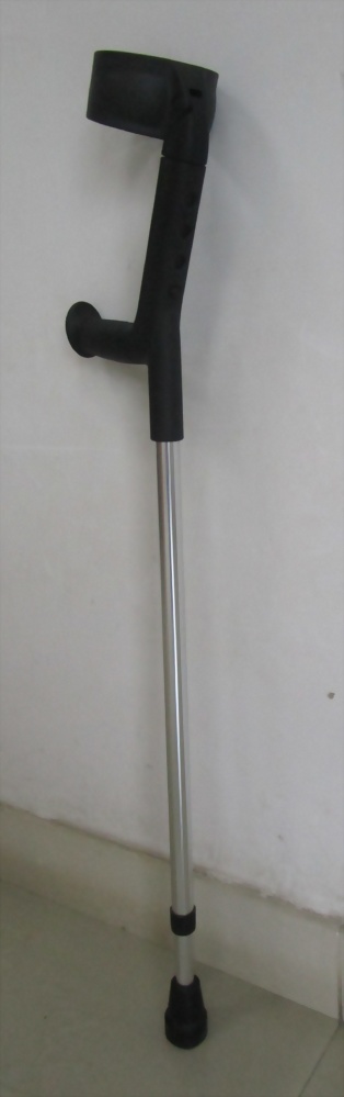 Forearm Crutch with Adjustable Cuff