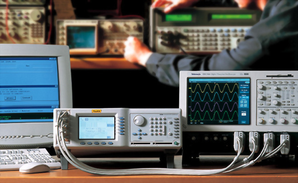 fluke_9500b.jpg