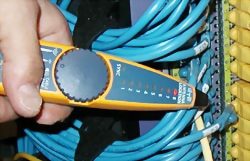 fluke-networks-intellitone-mt-8200-60-kit-4.jpg