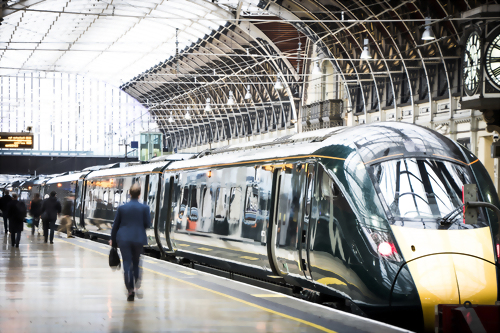 德承DE-1000助力轨道交通之旅客信息系统