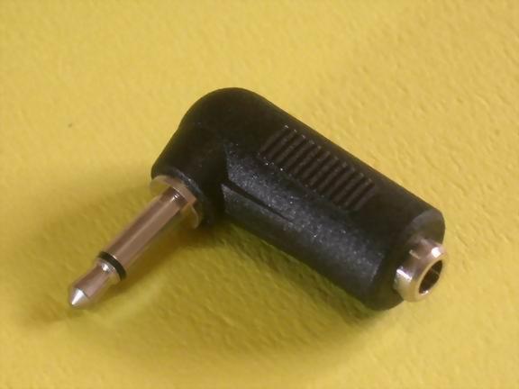 3.5MM MONO PLUG TO JACK, RT. ANGLE