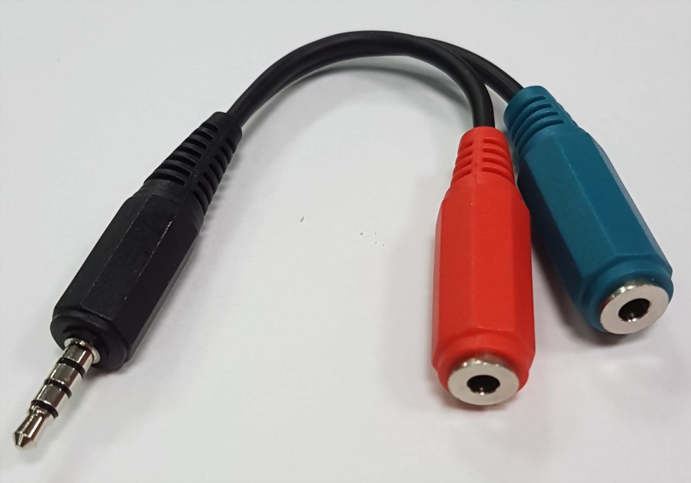 3.5mm 4P Plug-2x3.5mm Stereo Jacks(Green/Red)