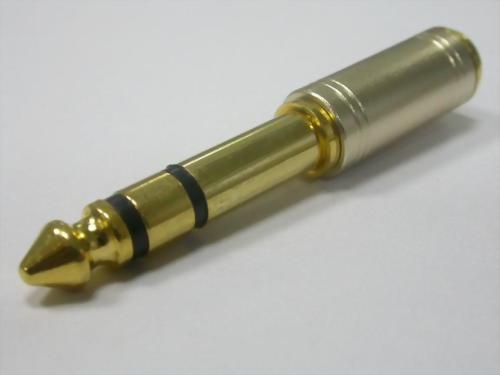 1/4" STEREO PLUG TO 3.5MM STEREO JACK, ALUMINUM BODY