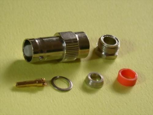 BNC FEMALE CLAMP TYPE