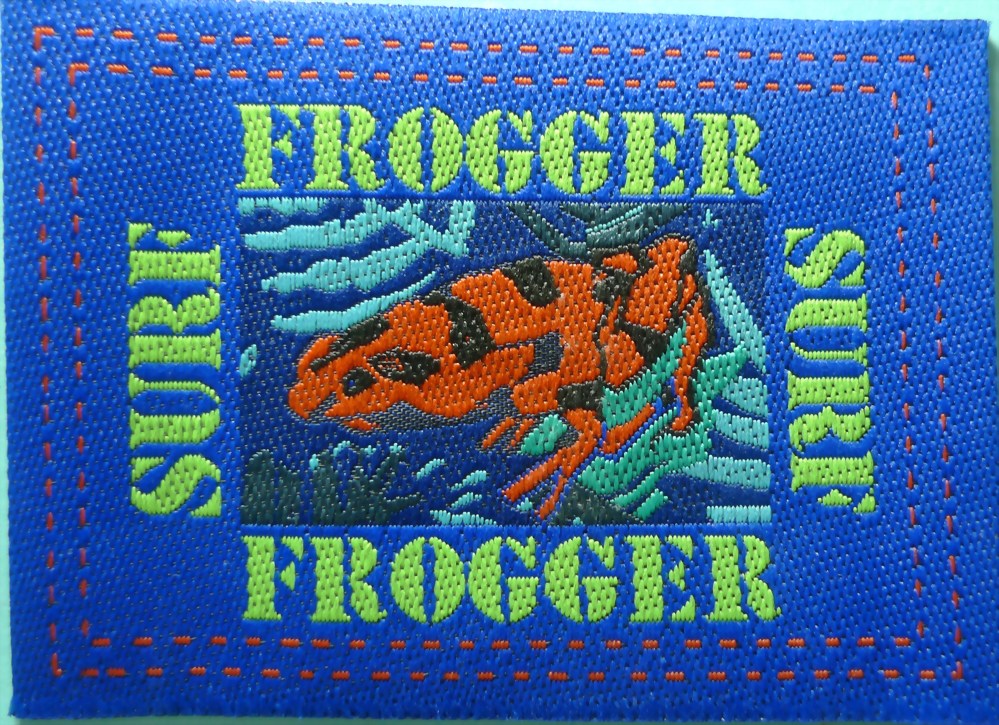 T-shirt woven label