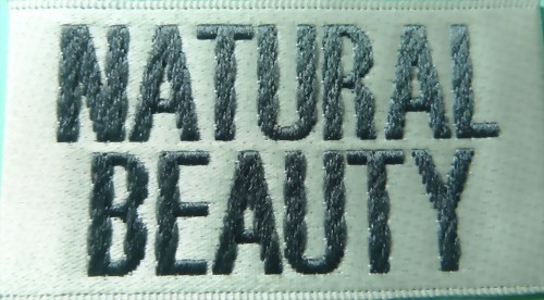 T-shirt woven label