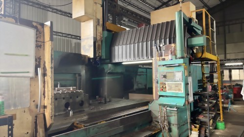 永鉅 FOURSTAR 龍門加工中心機